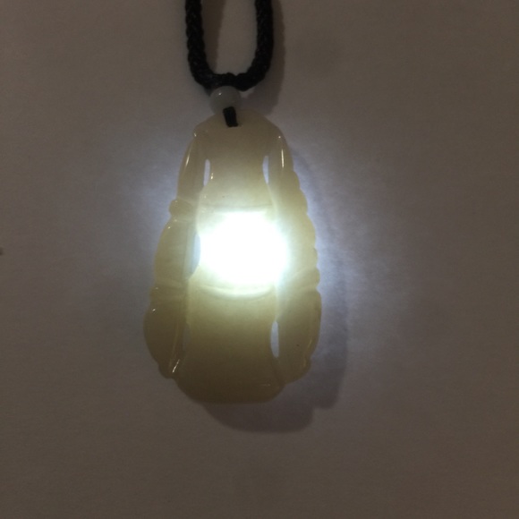 Authentic Jade “Jadeite” Bamboo Pendant Feng Shui - Picture 6 of 6